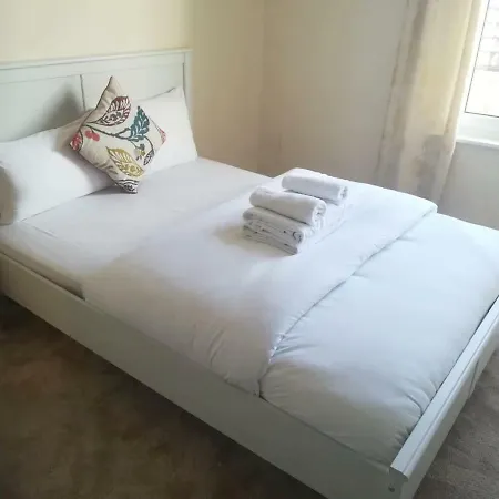 Victorian 4 Bedroom In Southville * בריסטול