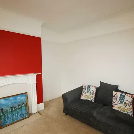 Victorian 4 Bedroom In Southville *